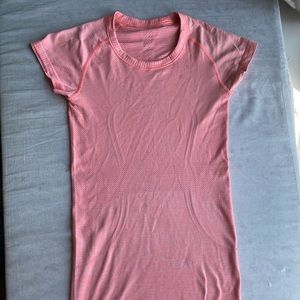 Lululemon swiftly short sleeve shirt